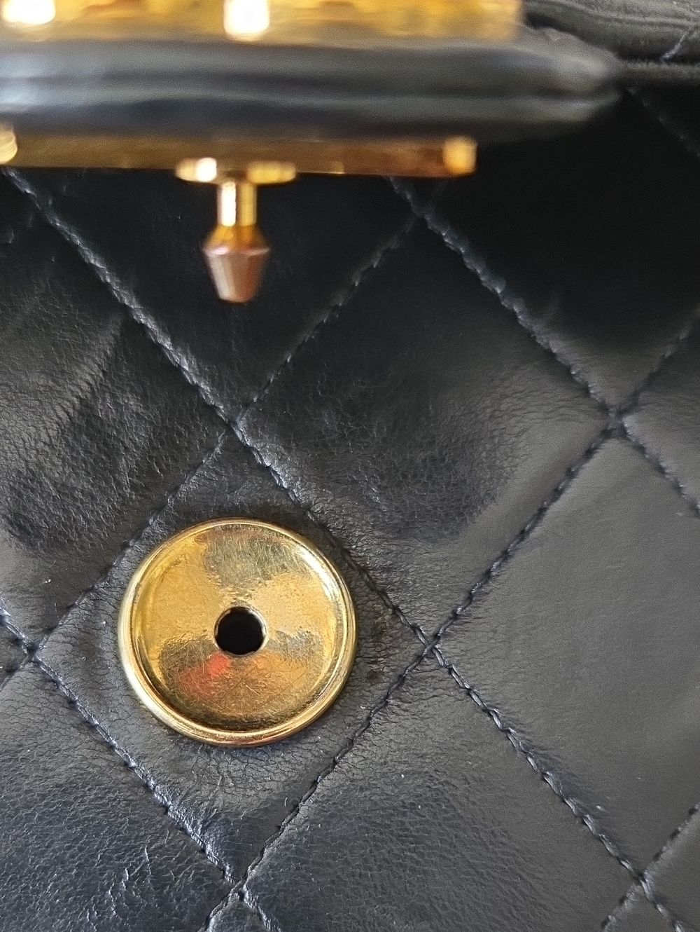 Chanel Vintage Classic Black Quilted Chain Shoulder Bag - Picture 12 of 16
